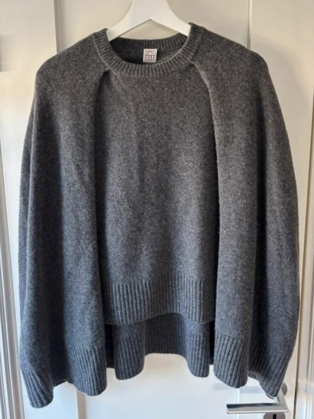 Toteme Cashmere Crew Neck Cape Sweater Gray Women's Size XS